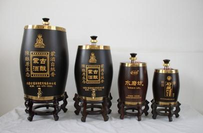 不銹鋼內(nèi)膽實木酒桶